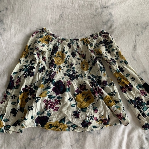 Floral Top with Flowy Sleeves - Picture 1 of 3